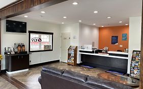 Howard Johnson By Wyndham Lake George